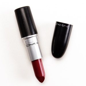 MAC Amplified Crème Lipstick in shade Dubonnet